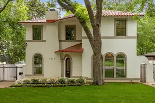 2010 Mayflower Dr, Dallas, TX 75208 - Photo 1