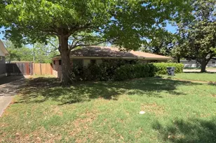 8591 Sweetwater Dr, Dallas, TX 75228 - Photo 2