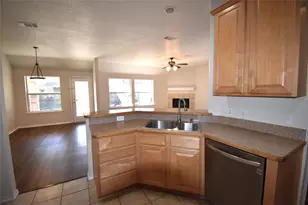 808 Royal Oak Ln, Burleson, TX 76028 - Photo 10