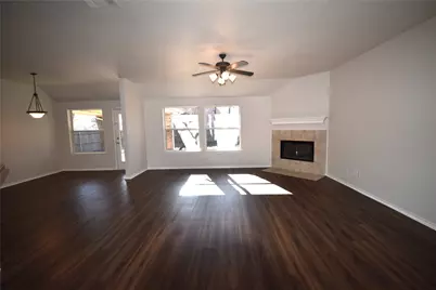 808 Royal Oak Lane, Burleson, TX 76028 - Photo 4