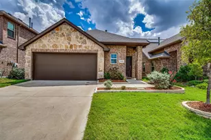 2724 Pease Dr, Forney, TX 75126 - Photo 2