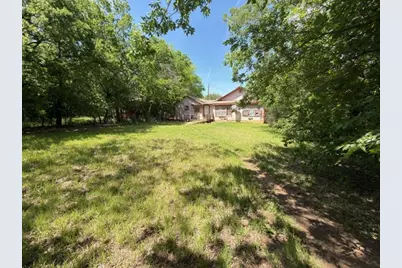 619 W College Street, Jacksboro, TX 76458 - Photo 4