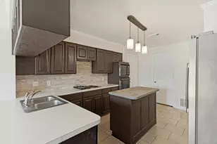 8400 Golf Club Cir, Fort Worth, TX 76179 - Photo 10