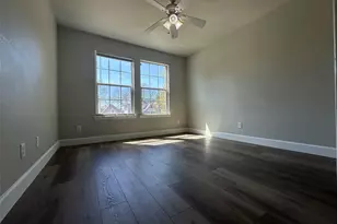 615 N Cleveland Ave, Sherman, TX 75090 - Photo 1