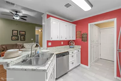 5138 Heatherton Drive, Bossier City, LA 71111 - Photo 8