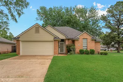 5138 Heatherton Drive, Bossier City, LA 71111 - Photo 1