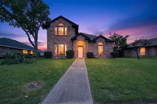 1325 Rosewood Ln, Lancaster, TX 75146 - Photo 1