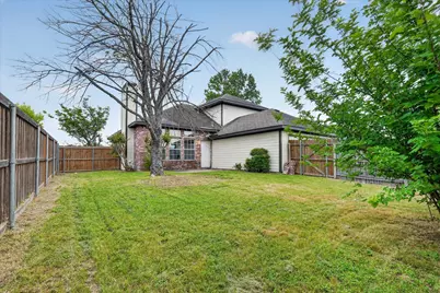 1325 Rosewood Lane, Lancaster, TX 75146 - Photo 32