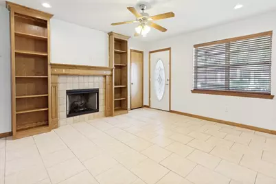 544 Thompson Drive, Saginaw, TX 76179 - Photo 2