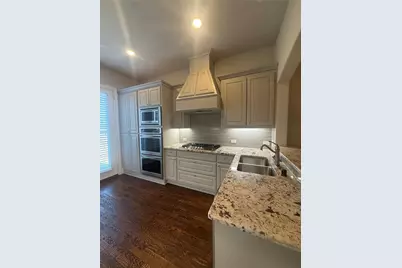 4229 Colton Drive, Carrollton, TX 75010 - Photo 8