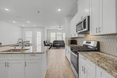 537 Hutchinson Lane, Lewisville, TX 75077 - Photo 8