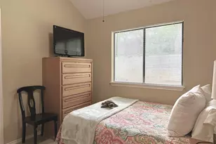 1437 Hampton Rd, Grapevine, TX 76051 - Photo 10