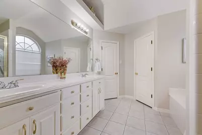 1825 Callender Hill Road, Mansfield, TX 76063 - Photo 10