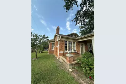406 Walnut Street, Forreston, TX 76041 - Photo 4