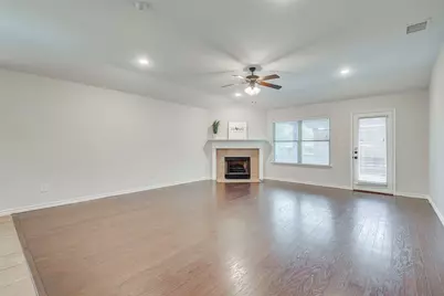 15036 Seventeen Lakes Boulevard, Fort Worth, TX 76262 - Photo 12