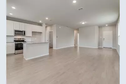 920 Ravenwood Lane, Van Alstyne, TX 75495 - Photo 2