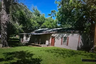 602 S Mignonette St, Kosse, TX 76653 - Photo 2
