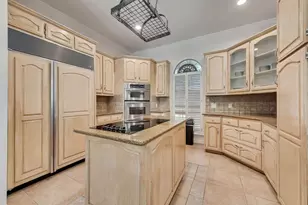 10017 Seville Dr, Fort Worth, TX 76179 - Photo 8