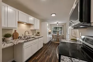 7318 Emory Oak Ln, Dallas, TX 75249 - Photo 4