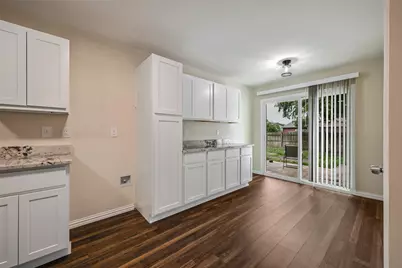 7318 Emory Oak Lane, Dallas, TX 75249 - Photo 8