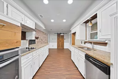 4270 Sir Lancelot Circle, Midlothian, TX 76065 - Photo 12