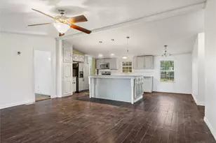 202 Forgotten Ln, Mabank, TX 75156 - Photo 6