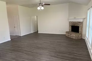 557 Marybeth Dr, Burleson, TX 76028 - Photo 6