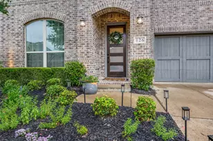 126 Darbonne Ln, Irving, TX 75039 - Photo 2