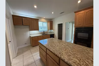 1001 Meadow Creek Drive, Allen, TX 75002 - Photo 4