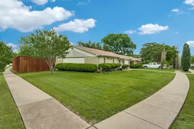 326 Independence Drive, Garland, TX 75043 - Photo 2