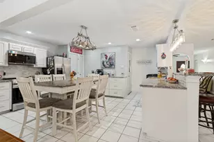 326 Independence Dr, Garland, TX 75043 - Photo 6