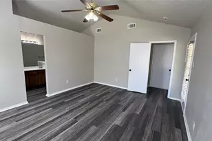 8212 Willis Ln, Watauga, TX 76148 - Photo 10