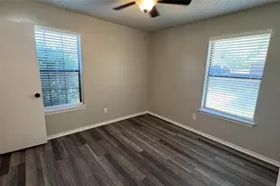 8212 Willis Ln, Watauga, TX 76148 - Photo 16