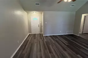 8212 Willis Ln, Watauga, TX 76148 - Photo 2