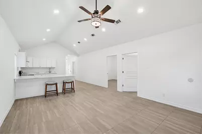3015 Elinor Street, Fort Worth, TX 76111 - Photo 8