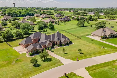 112 Diamond Rose Drive, Burleson, TX 76028 - Photo 1