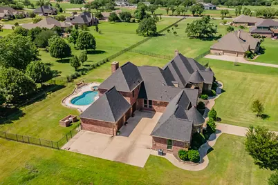 112 Diamond Rose Drive, Burleson, TX 76028 - Photo 6