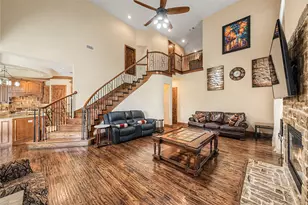 112 Diamond Rose Dr, Burleson, TX 76028 - Photo 14