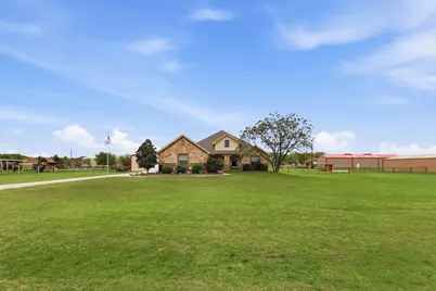 242 Miramar Circle, Weatherford, TX 76085 - Photo 2