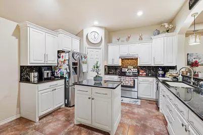 242 Miramar Circle, Weatherford, TX 76085 - Photo 12