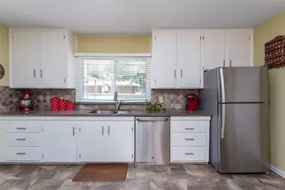 126 Varsity Circle, Arlington, TX 76013 - Photo 8