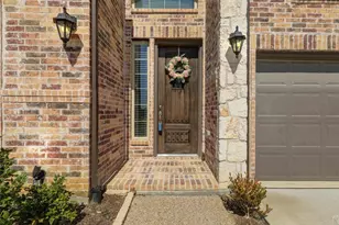 1228 Horsetail Dr, Little Elm, TX 75068 - Photo 2