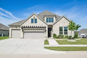 569 Pebble Dr, Waxahachie, TX 75167 - Photo 1