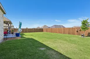 569 Pebble Dr, Waxahachie, TX 75167 - Photo 36