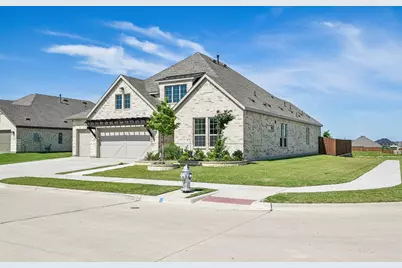 569 Pebble Drive, Waxahachie, TX 75167 - Photo 2
