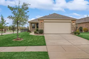 1898 Beachside Dr, Frisco, TX 75036 - Photo 2