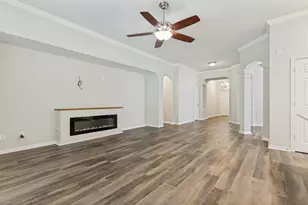 10624 Stoneside Trl, Fort Worth, TX 76244 - Photo 4