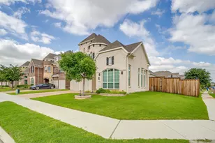 15600 Wild Cherry Ln, Fort Worth, TX 76262 - Photo 4