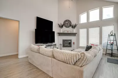 15600 Wild Cherry Lane, Fort Worth, TX 76262 - Photo 16