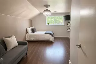 2442 Club Manor Dr, Dallas, TX 75237 - Photo 26